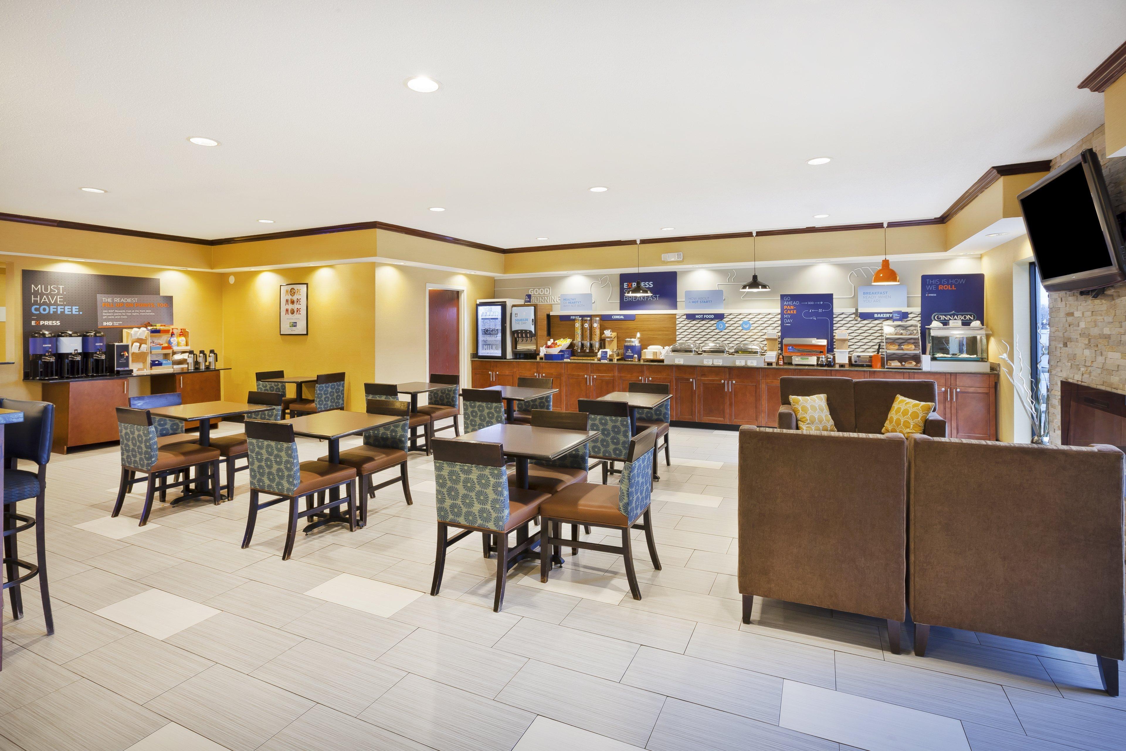 Holiday Inn Express Hotel & Suites Circleville By Ihg Exterior foto